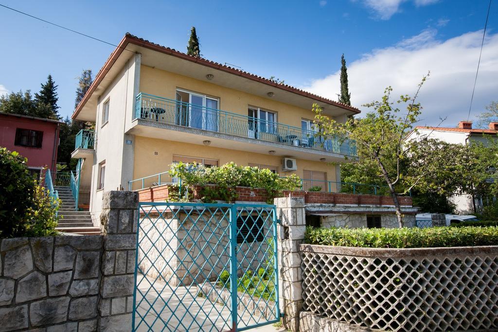 Apartment Pepi Lovran Kültér fotó